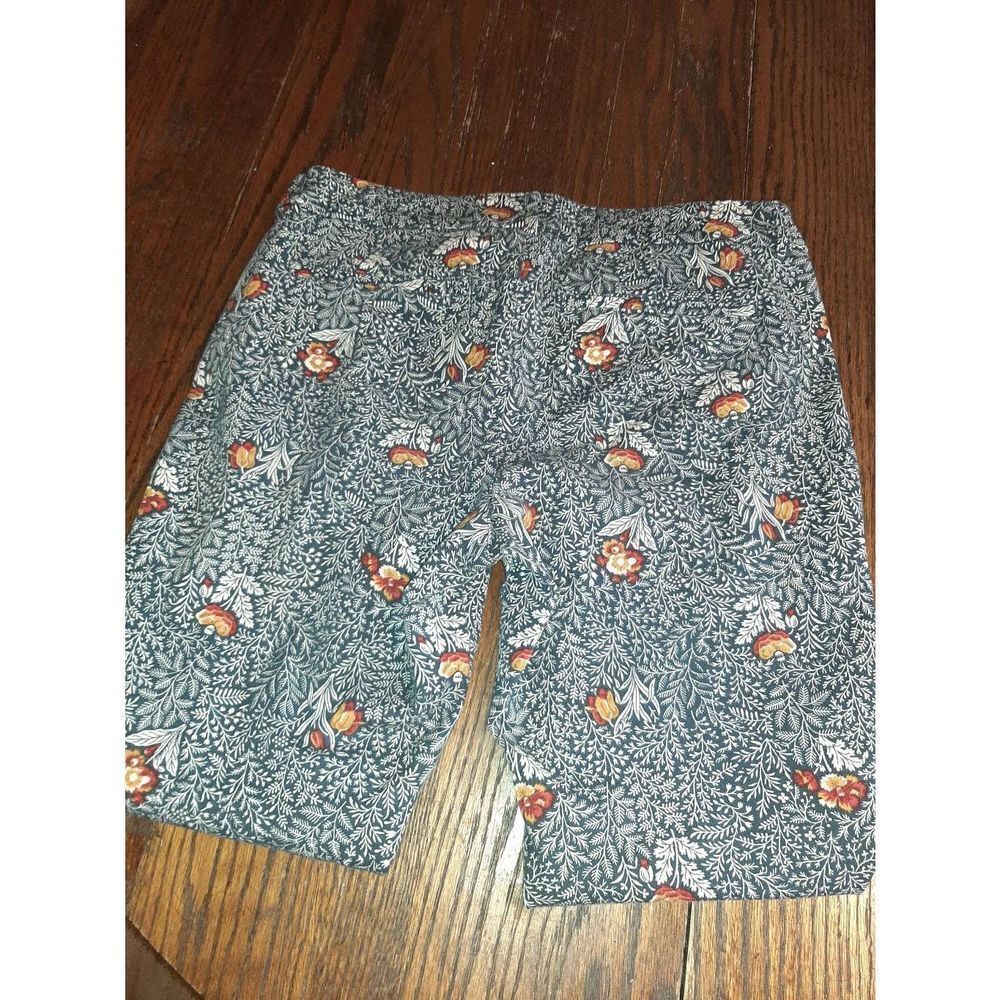 Size 8 Regular Old Navy Pixie Mid Rise Ankle Crop… - image 3